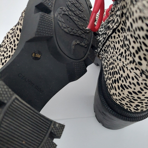 Amazing Gianni Bini Platform Boots sz 8.5 Blk/Wht - Picture 4 of 7